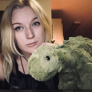 Meet your Posher, Andrea